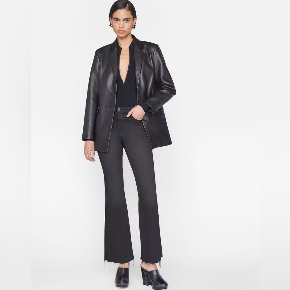 FRAME Le Easy Flare size 28 in Blackfinn